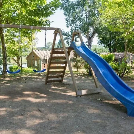 2 Avec Terrasse A - Api-1-52-604