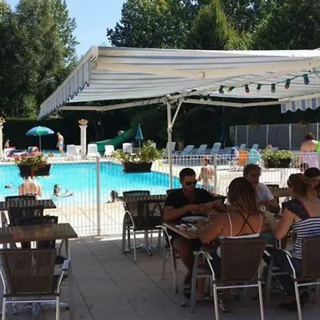2 Avec Terrasse A - Api-1-52-604 Badefols-sur-Dordogne